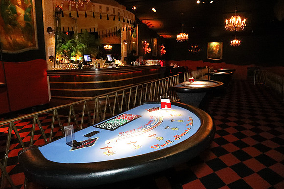 2026_Casino_Royale_ADV_-022